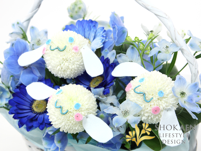 おさんぽ気分♪子犬のアレンジメント（W/BL）4